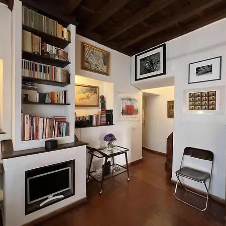 Apartment Renaissance Square, Bright Rome