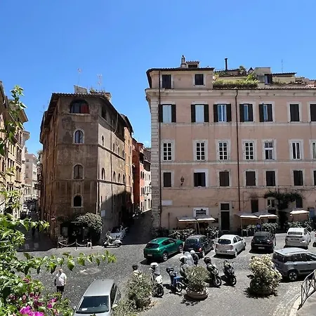 Renaissance Square, Bright *