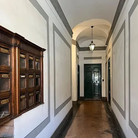 Renaissance Square, Bright